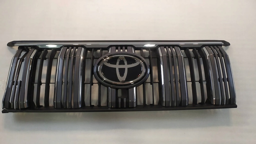 фото №1, Решітка радіатора решітка радіатора радіатора toyota land cruiser