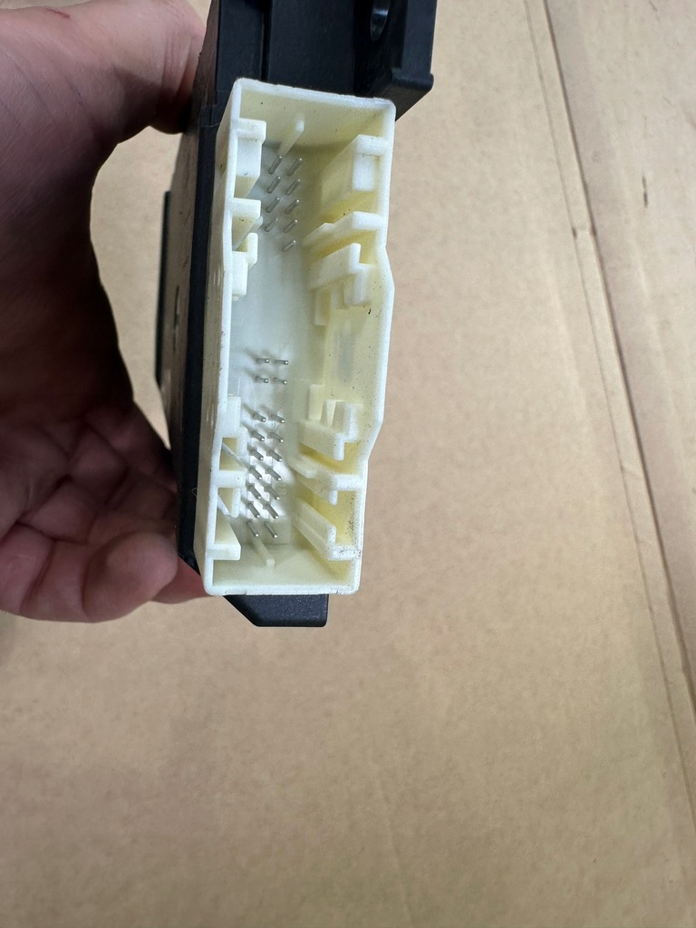 фото №10, Набор стартовый, блок управления двигателя, замок зажигания, ключ, mercedes b klasa w247