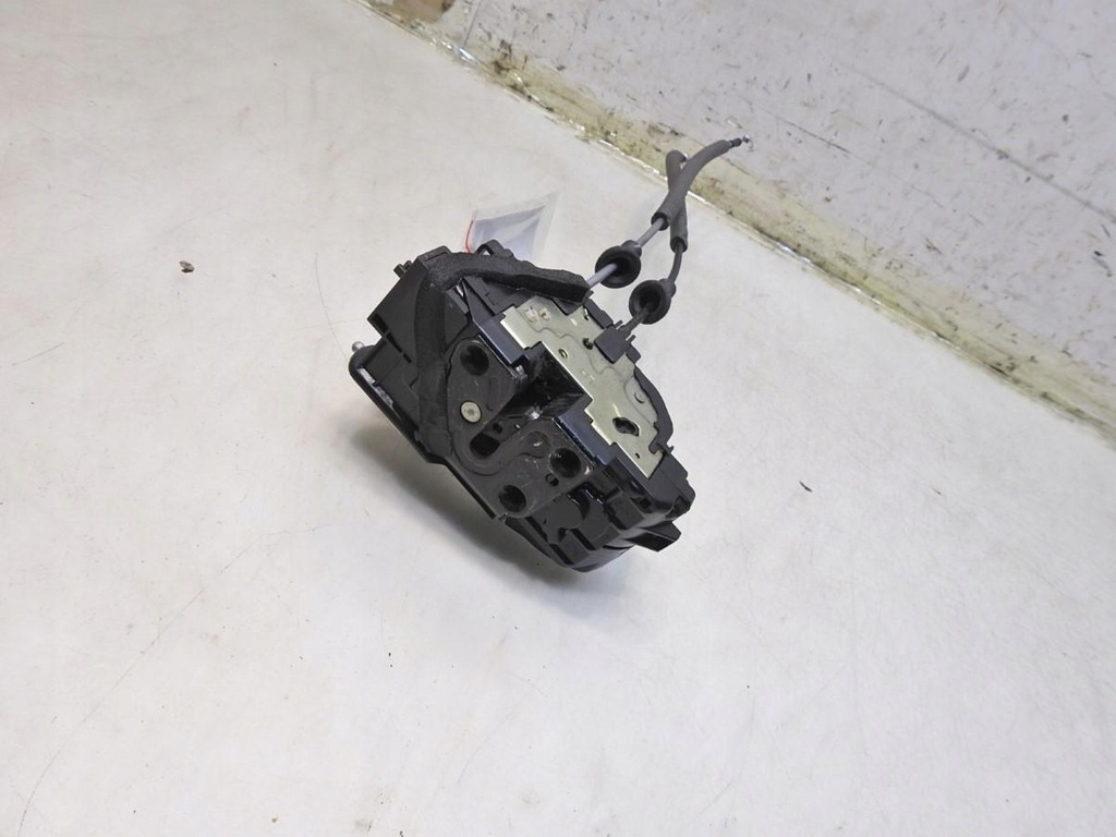 фото №8, Замок дверь левый перед 6 pin hyundai santa fe ii 81310-2b020