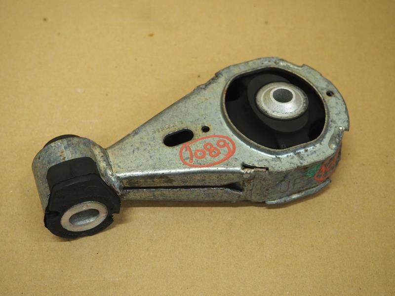 фото №1, Кронштейн подушка двигателя 1.5 dci renault megane iii