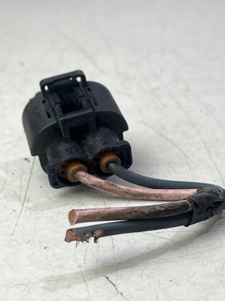 фото №12, Разъёмы штекер колодка коробка предохранителей bsm r03