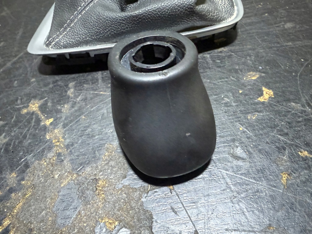 фото №8, Opel crossland x 1.2 thp 6 передач ручка чехол переключения передач 565537081