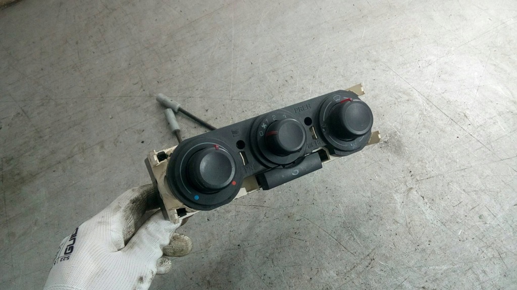 фото №1, Панель обдув seat cordoba ii 6l0819045