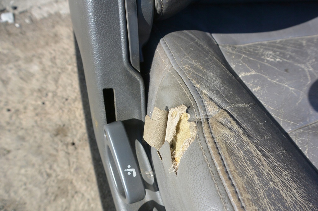 фото №11, Сиденье правый левый кожа пневматический подлокотник mitsubishi pajero ii kpl