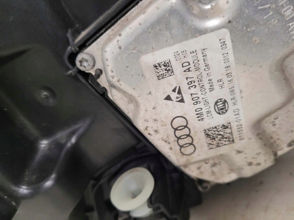 фото №7, Лампа перед ліва комплектна audi q7 4m full led