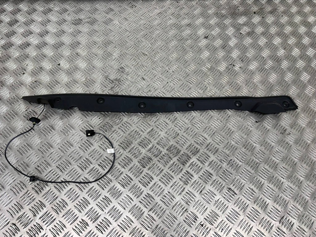 Купити Element оббивка багажника права сторона tesla model x 105630000d