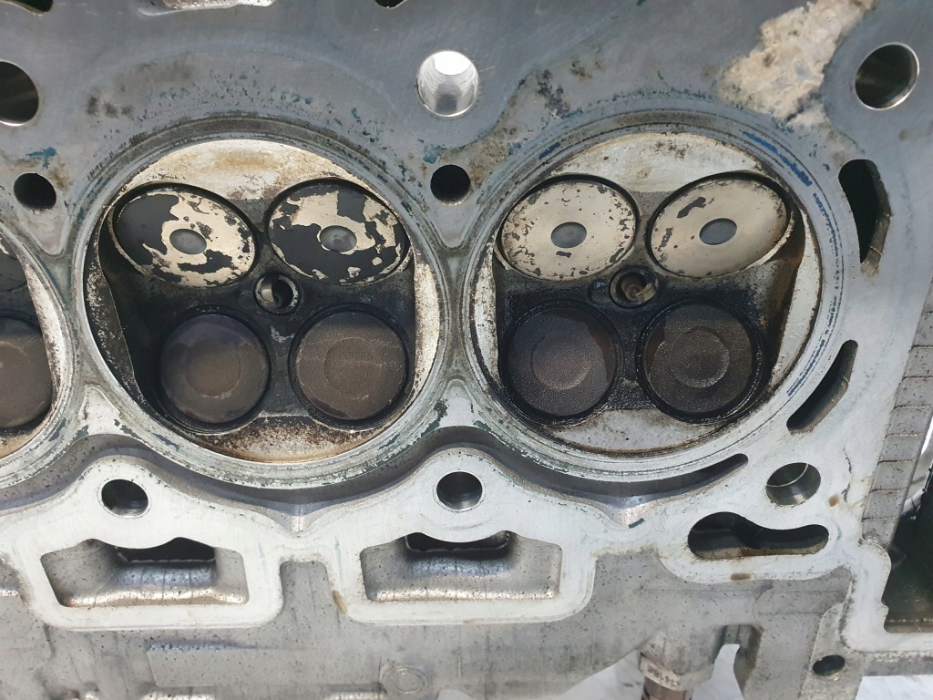 Головка комплектная peugeot citroen ds 1.2 vti 9671708880 Оригинал