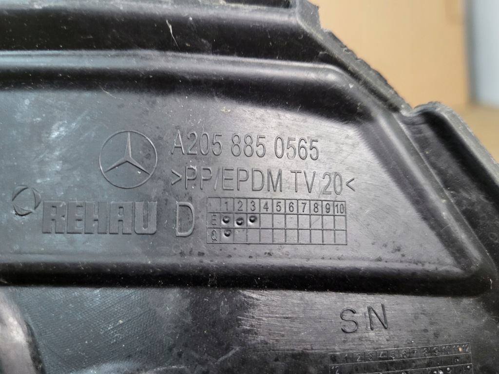 фото №7, Mercedes c-klasa w-205 w205 кронштейн бампера