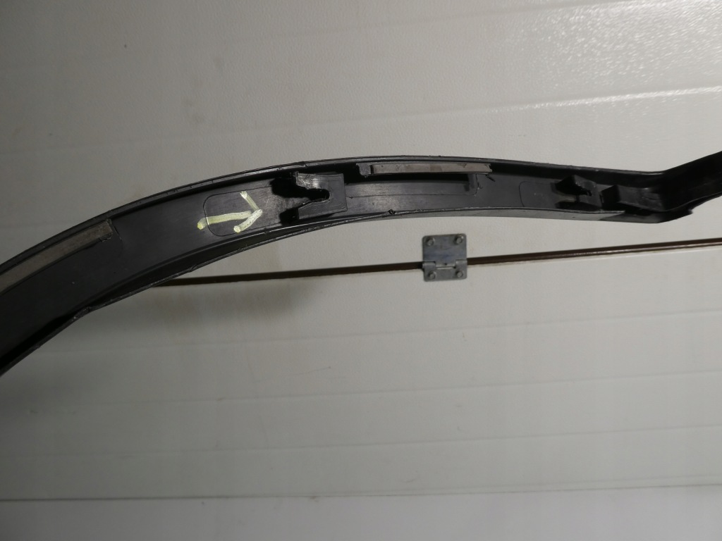 фото №7, Молдинг крыла левый задняя vw tiguan 5n 5n0854819b