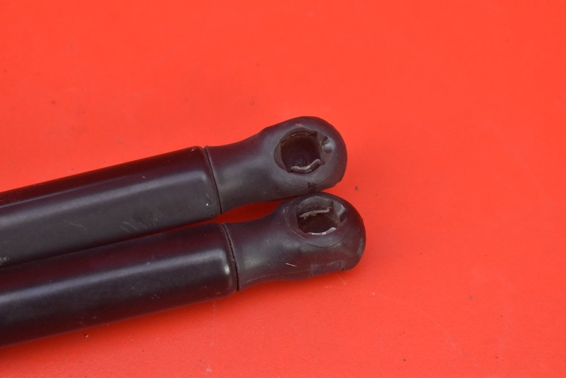 фото №8, Привод амортизаторы крышки vw polo 5 v 5d hb 10r