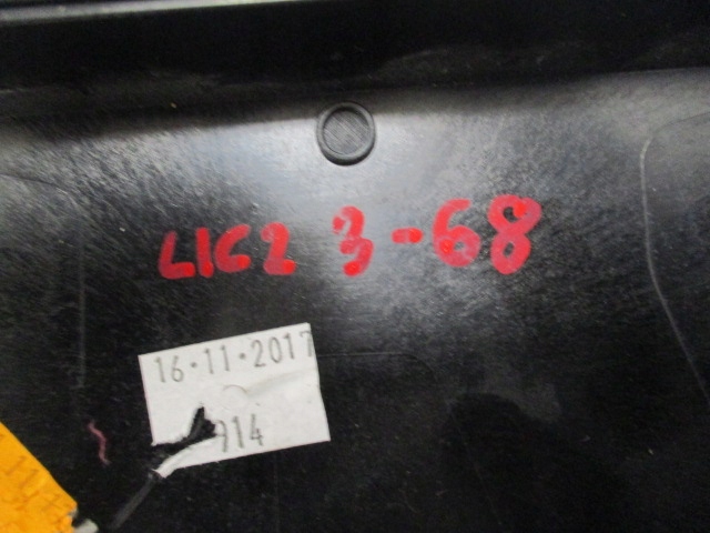 фото №7, Citroen c3 iii заглушка крила права 9813324280