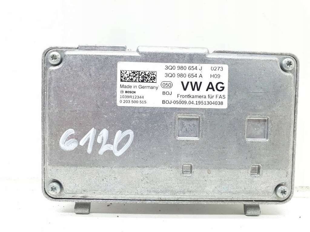 фото №4, Камера ассистент поперечина движения vw arteon 3q0980654j