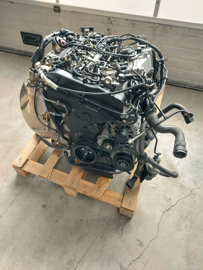 Купити Двигун audi 2.0tdi 190km kod det комплектний