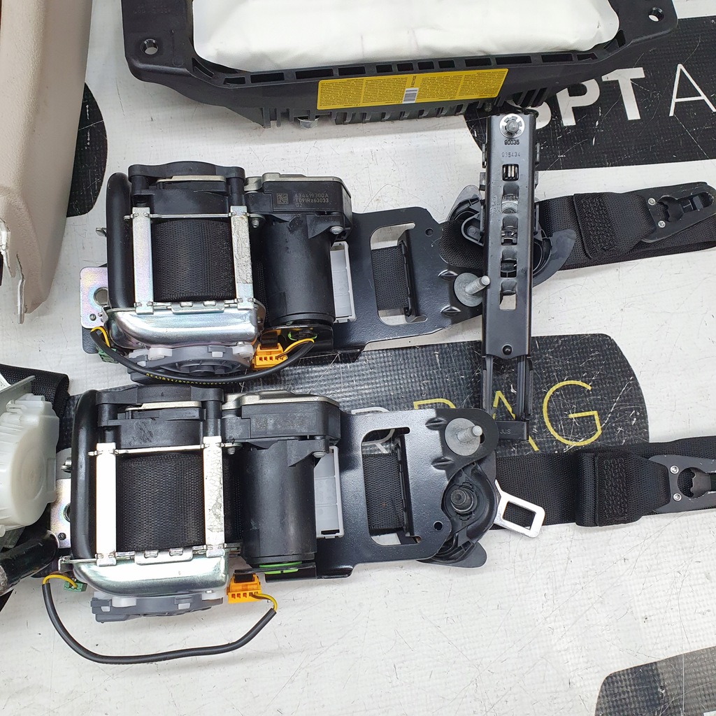 фото №14, Mercedes w205 приборная панель консоль подушки безопасности подушка безопасности