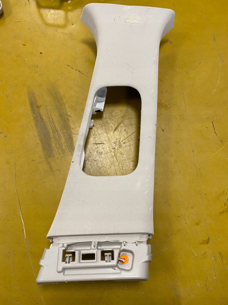 фото №1, Правая защита стойка среднего b infiniti q50