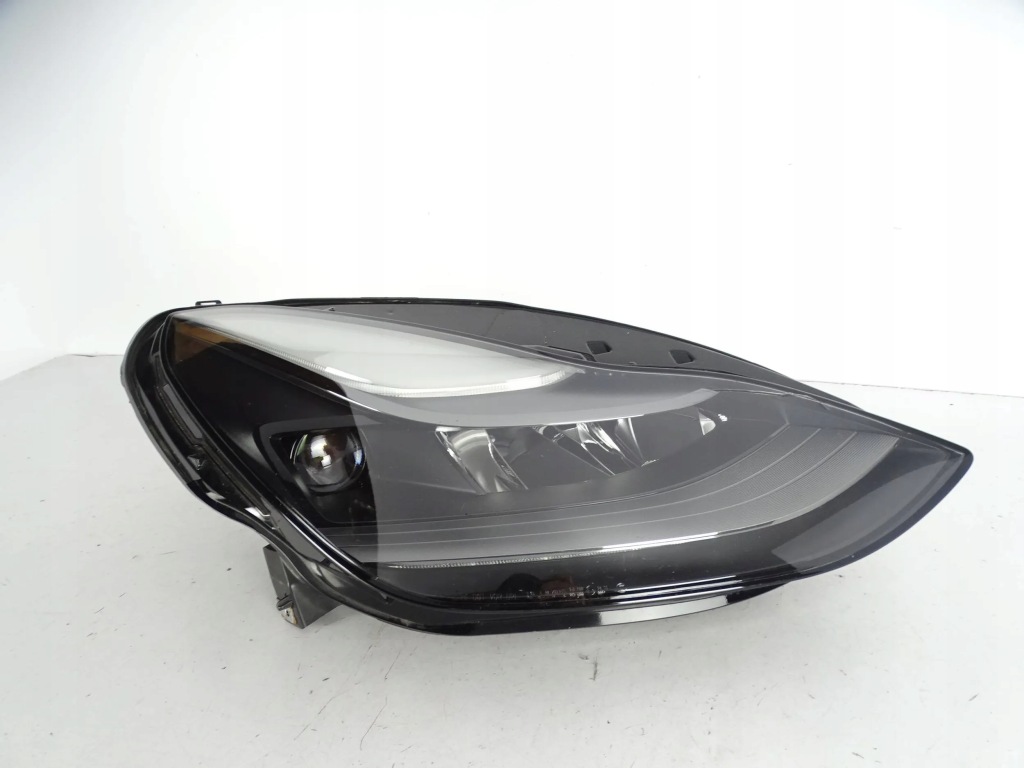 Фара перед передняя правый  tesla y full led 2020+ Цена