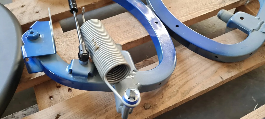 фото №11, S3 8y a3 петля петли крышки багажника задняя sedan 2x lz5m