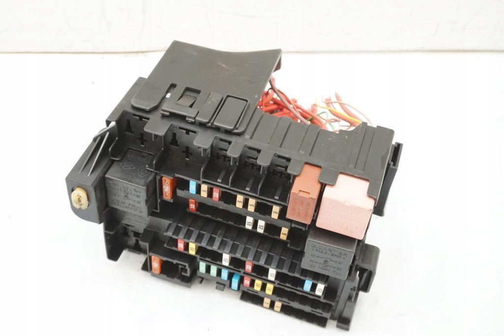 фото №1, Коробка предохранителей laguna iii 2.0 dci coupe