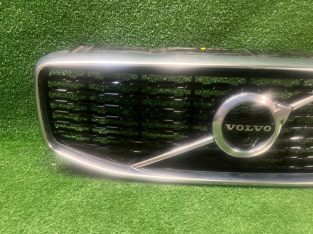 фото №1, Решітка радіатора решітка радіатора volvo xc60 2 r-design