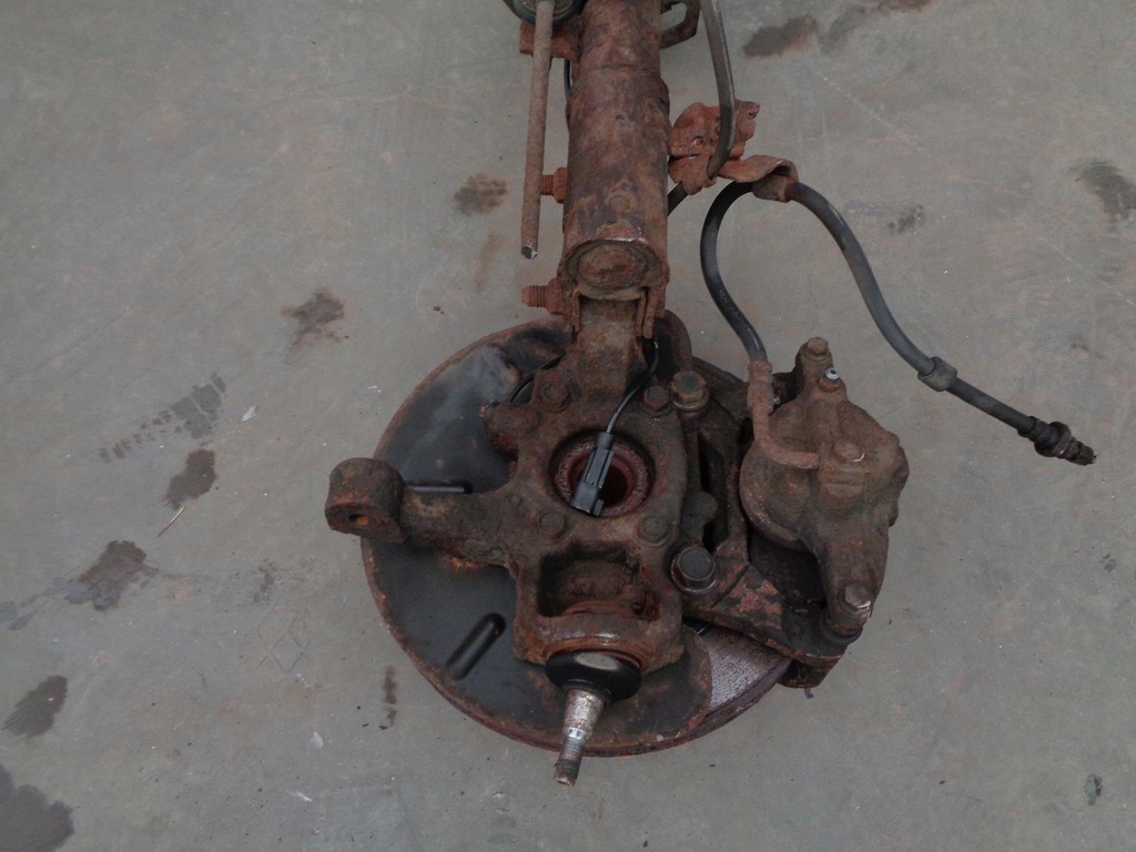 фото №8, Амортизационная стойка поворотный кулак freemont journey 2.4 16v левый