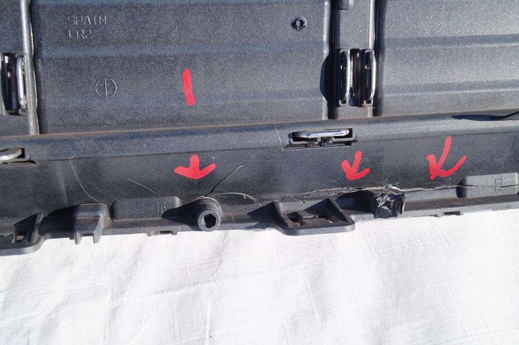 фото №9, Решітка радіатора решітка радіатора решітка радіатора перед audi q8 e-tron na датчики паркування pdc 4ke853651