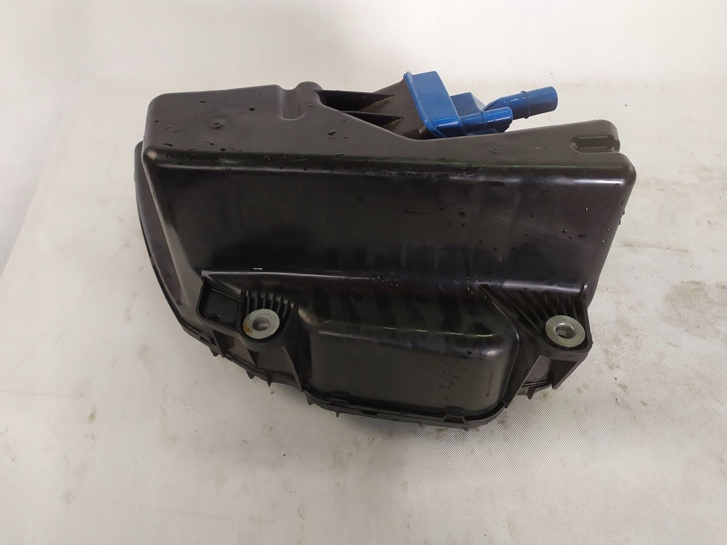 фото №7, Бак рідина adblue audi a4 b9 8w0131878