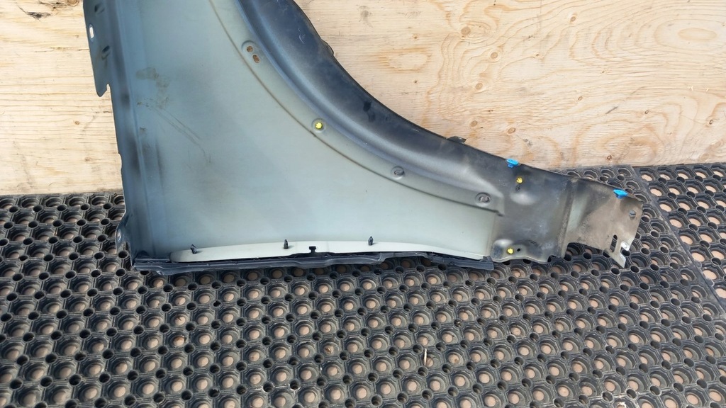 фото №9, Land rover discovery iii fl крыло перед левый