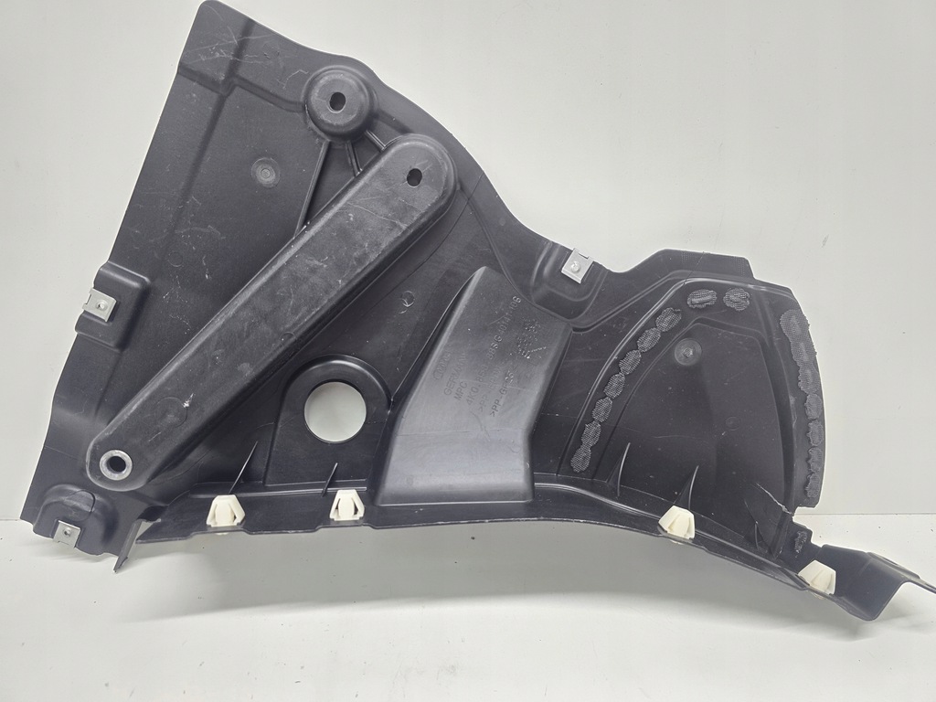 фото №1, Audi a6 c8 подкрылок правое передние перед 4k0853888g