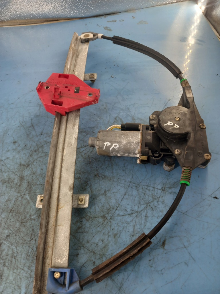 фото №2, Підйомник правий перед ford mondeo mk2 96-00r