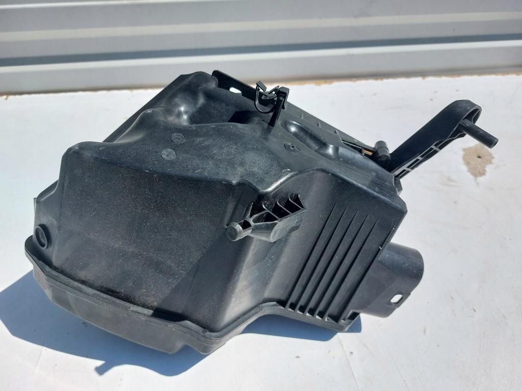 фото №6, Корпус фільтра повітря renault twingo iii eu