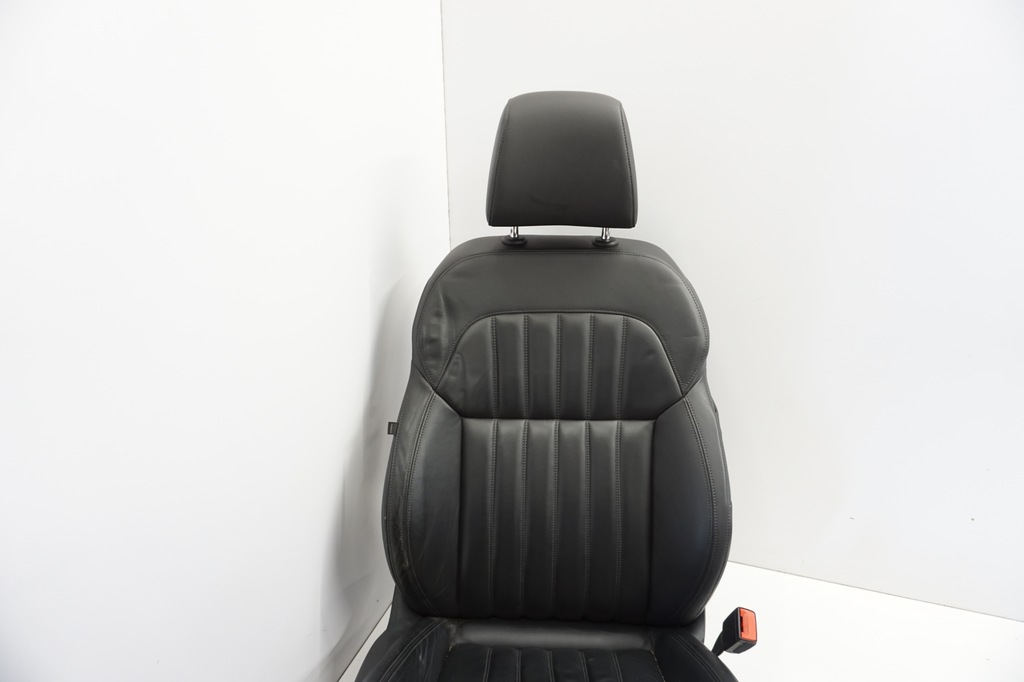 фото №11, Skoda superb iii kombi сиденья заднее сиденье