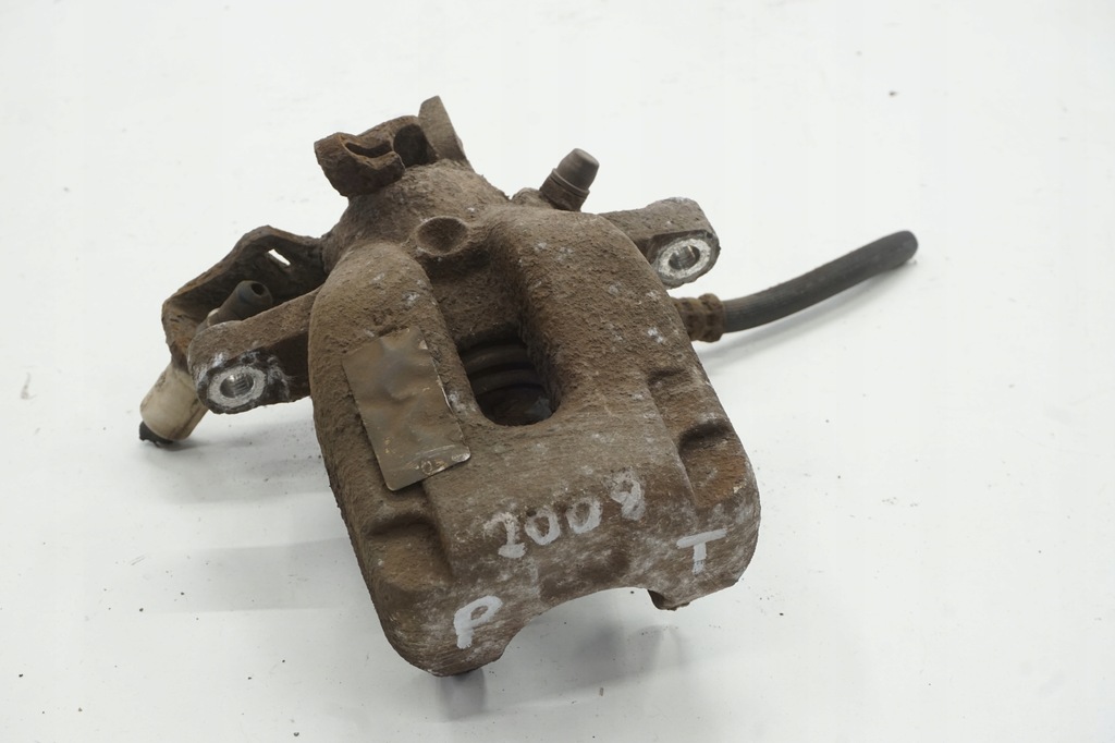 фото №1, Peugeot 2008 i 13-16r суппорт тормозной правый задняя