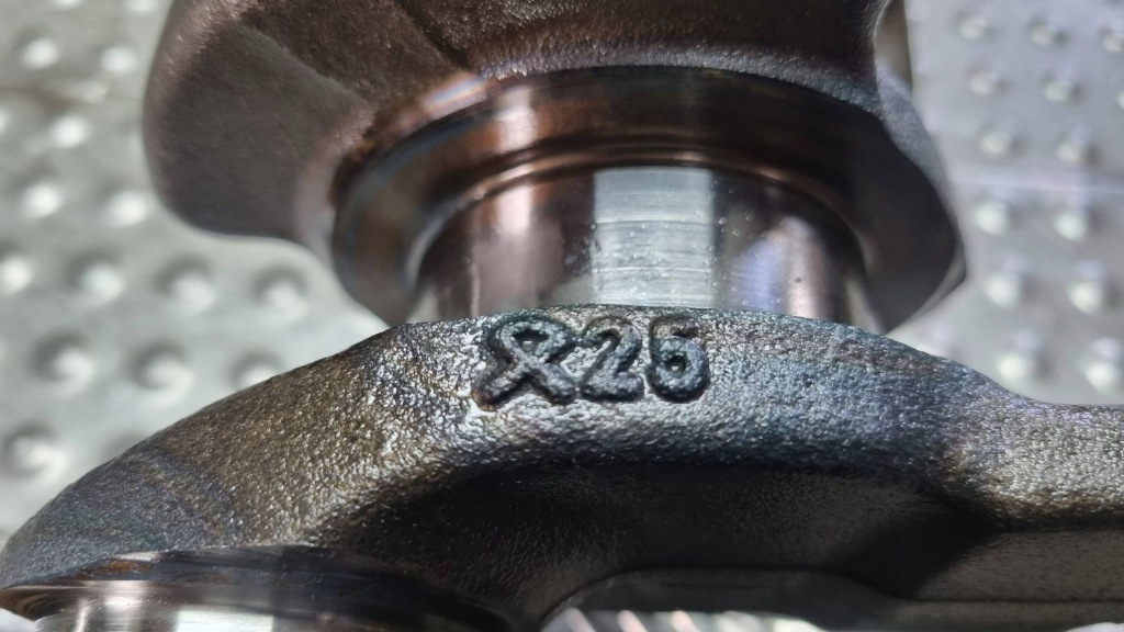 Wał коленчатый номинал 7792608 bmw e65 e70 e71 e92 e90 x3 e83 3.0d m57n 306d3 Оригинал