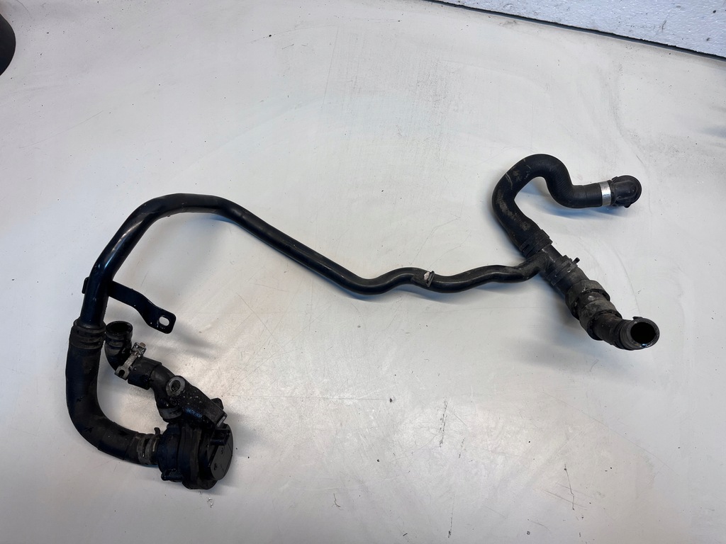 фото №1, Golf vii a3 8v wąż труба провода wody магистраль помпа