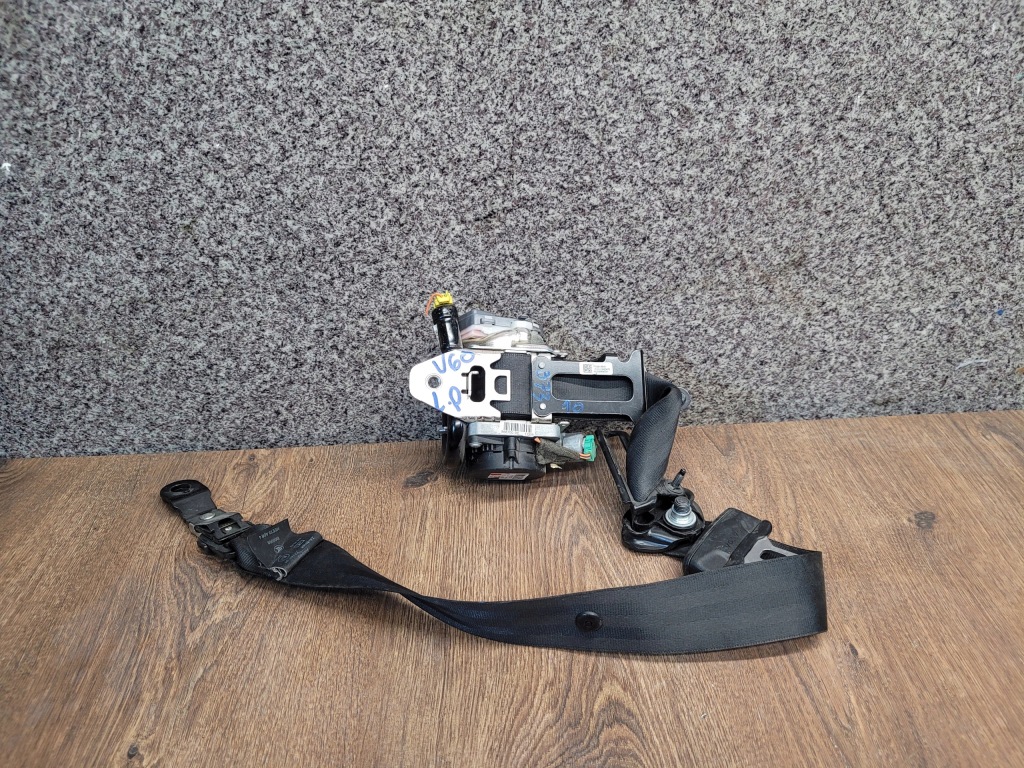 фото №1, Volvo s60 ii v60 pas левый перед передний 616155700