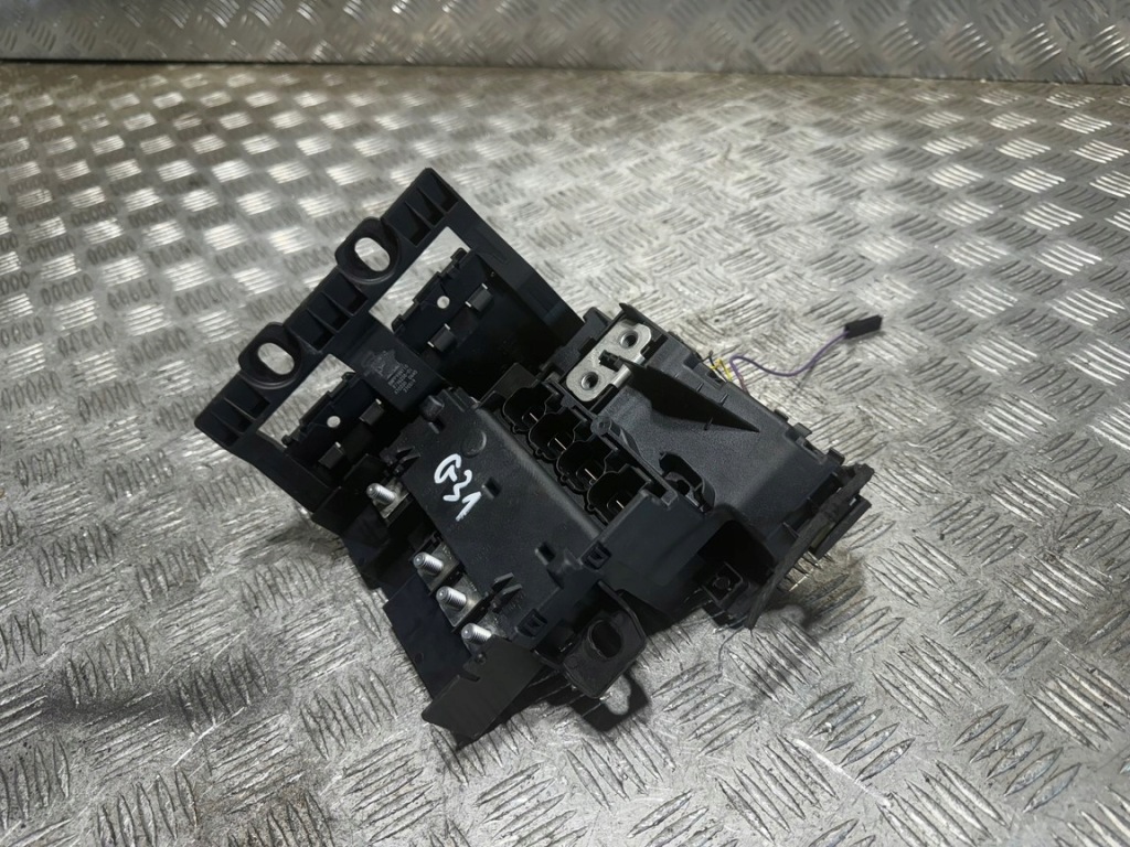 фото №1, Bmw 5 g30 g31 клемма плюсовая аккумулятор 8796238