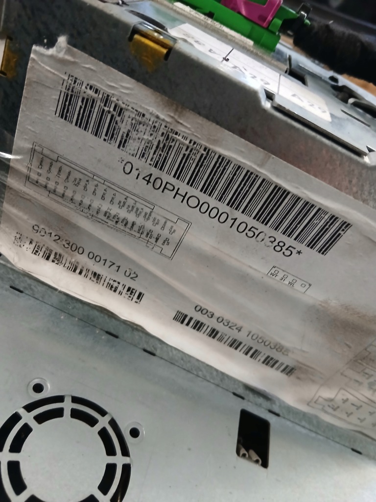 Радио заводской vw phaeton 3d0035007l радиопроигрыватель Киев