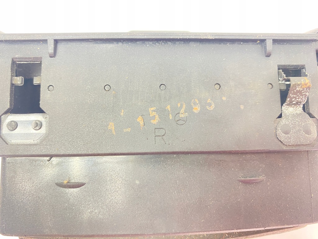 фото №15, Решётка обдув воздуховод правая пассажира w панель консоль mercedes w124 124