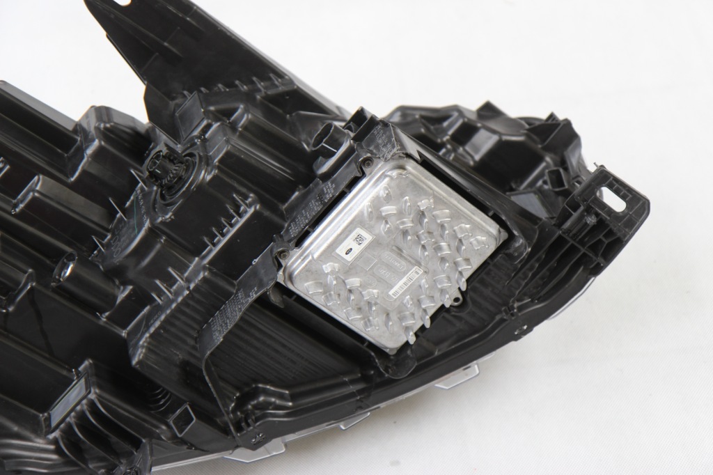 Фара фара перед левый оригинальная mustang mach e mz8b13e015 bc левая Киев