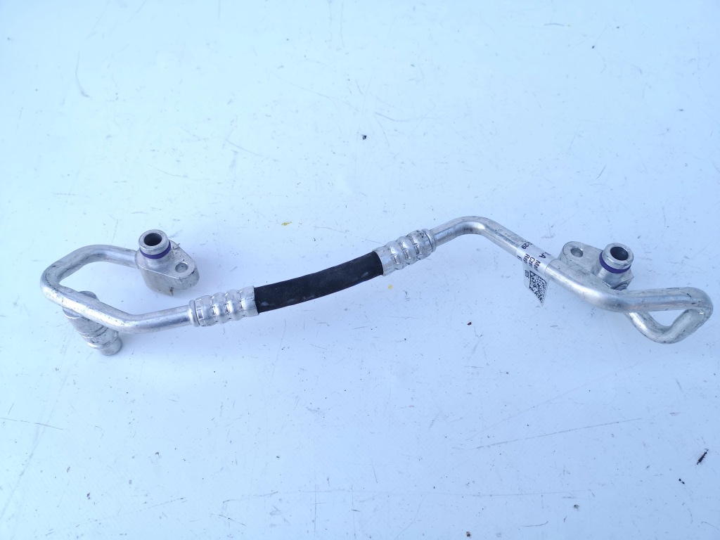 фото №4, Porsche taycan шланг кондиціонера 9j1820033a