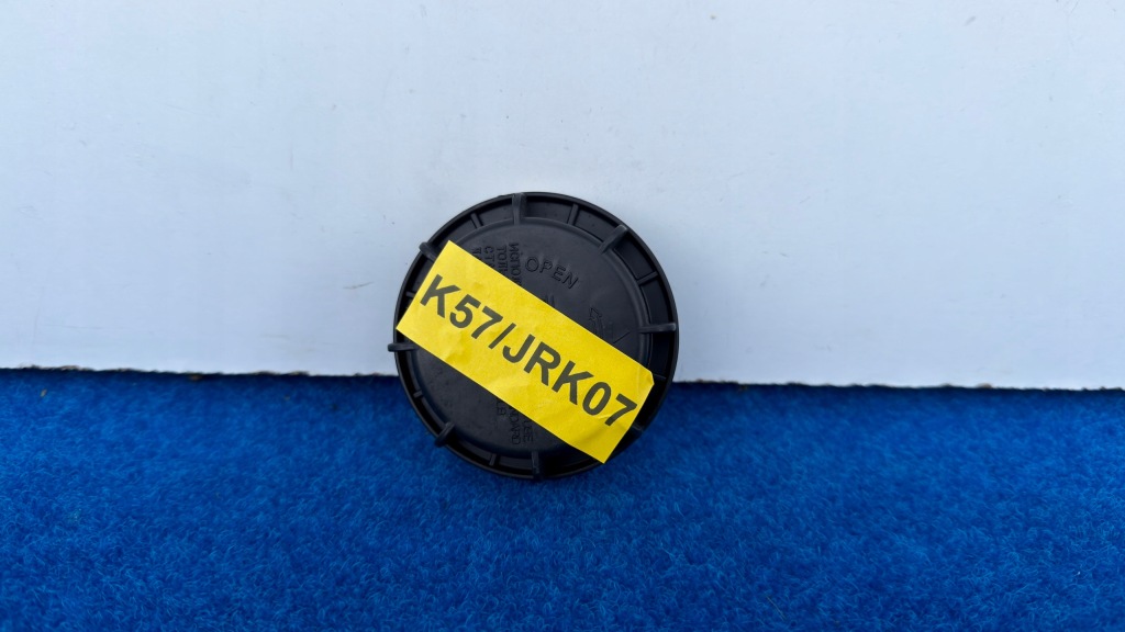 Купити Opel mokka a заглушка кришка ліхтарі  перед lh/rh 13562 k57/jrk07