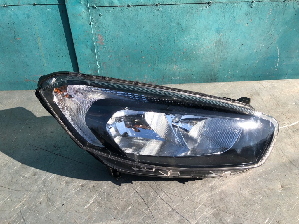 фото №1, Ford transit tourneo courier лампа правий перед