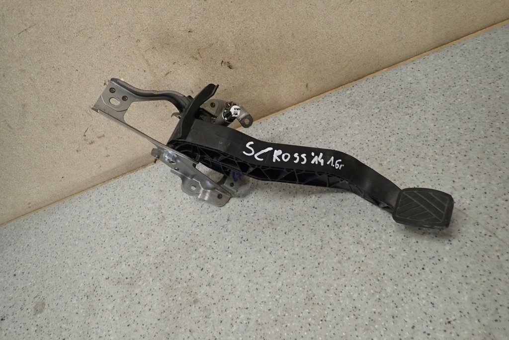 фото №2, Suzuki sx4 s-cross 13-16 педаль сцепления