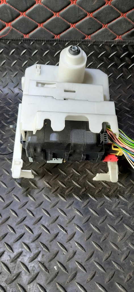 фото №6, Коробка предохранителей c4 picasso ii 9666232680