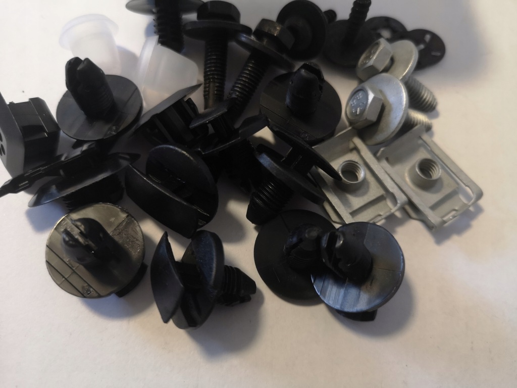 фото №3, Набор клипсы штифты бампера задняя citroen c3