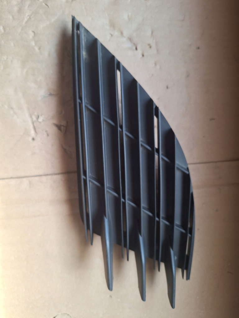 фото №1, Решітка бампера перед ліва peugeot 308