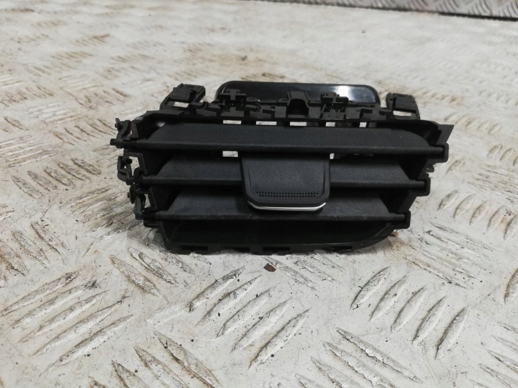 фото №1, Решётка обдув левая renault clio v 687612720r