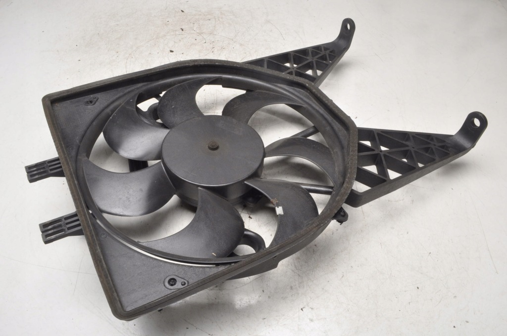 Mp4 spider 3.8 вентилятор радіатора 11l0280cp.02 Недорого