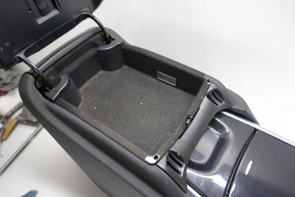 фото №9, Mercedes w251 подлокотник туннель бардачок r-klasa