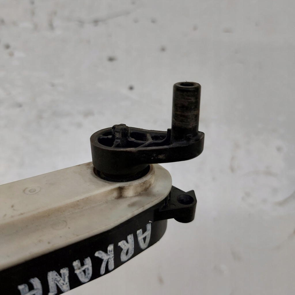 фото №6, Renault arkana 1,3tce моторчик жалюзі 6477r1013a